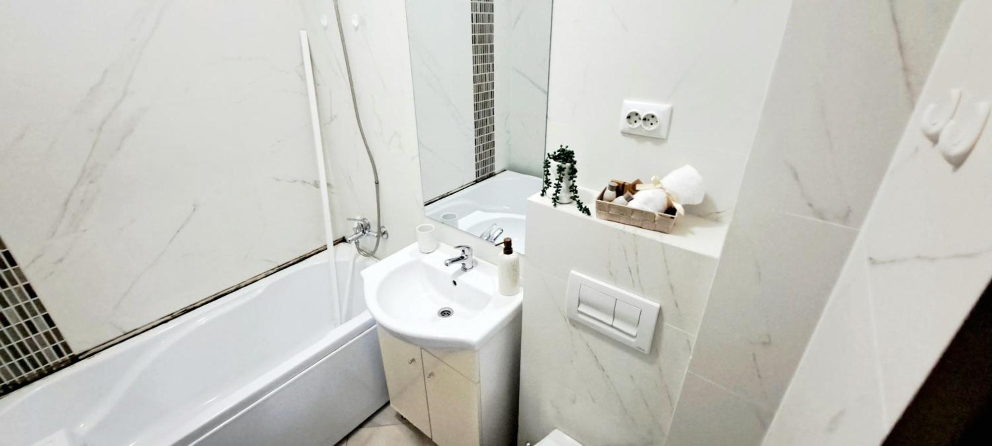 Isabell Home Iasi Exteriör bild